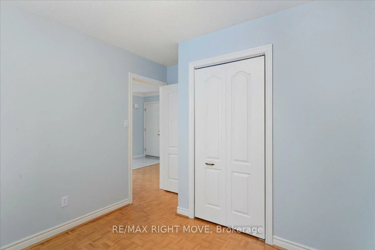 110, Livingstone, West Bayfield, Barrie