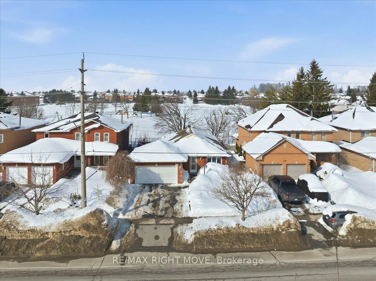 110, Livingstone, West Bayfield, Barrie