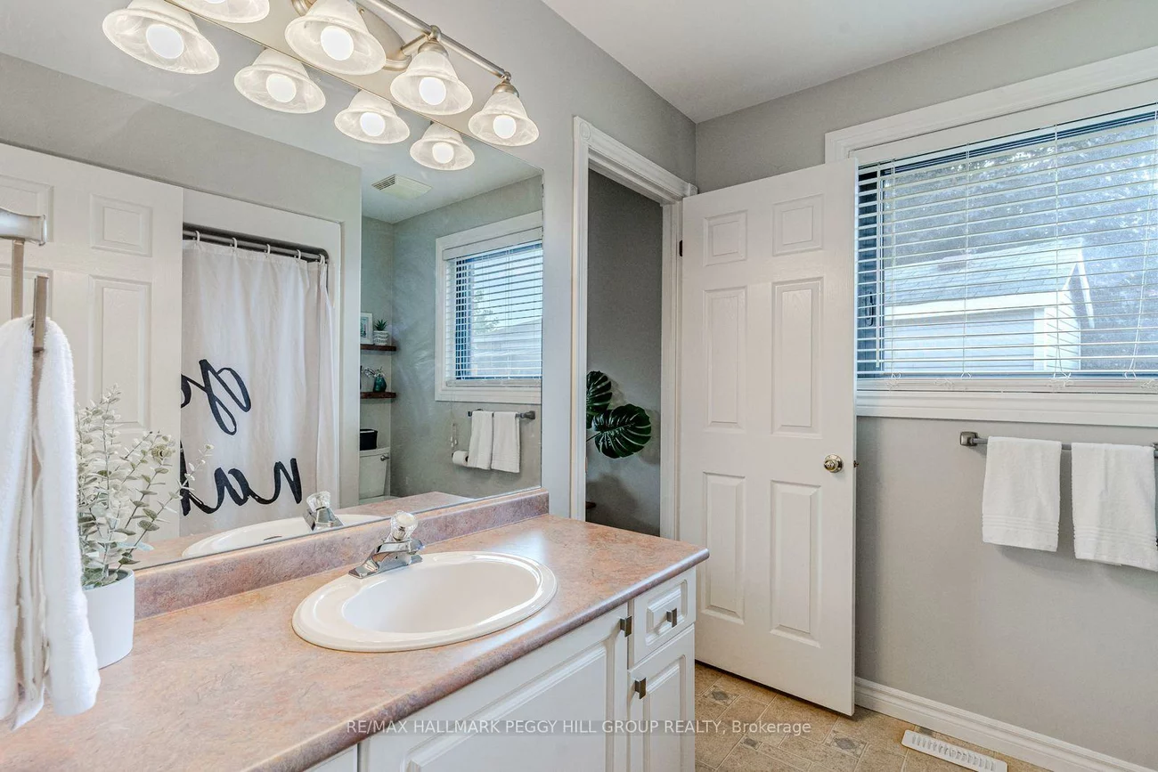 236, Pringle, Edgehill Drive, Barrie