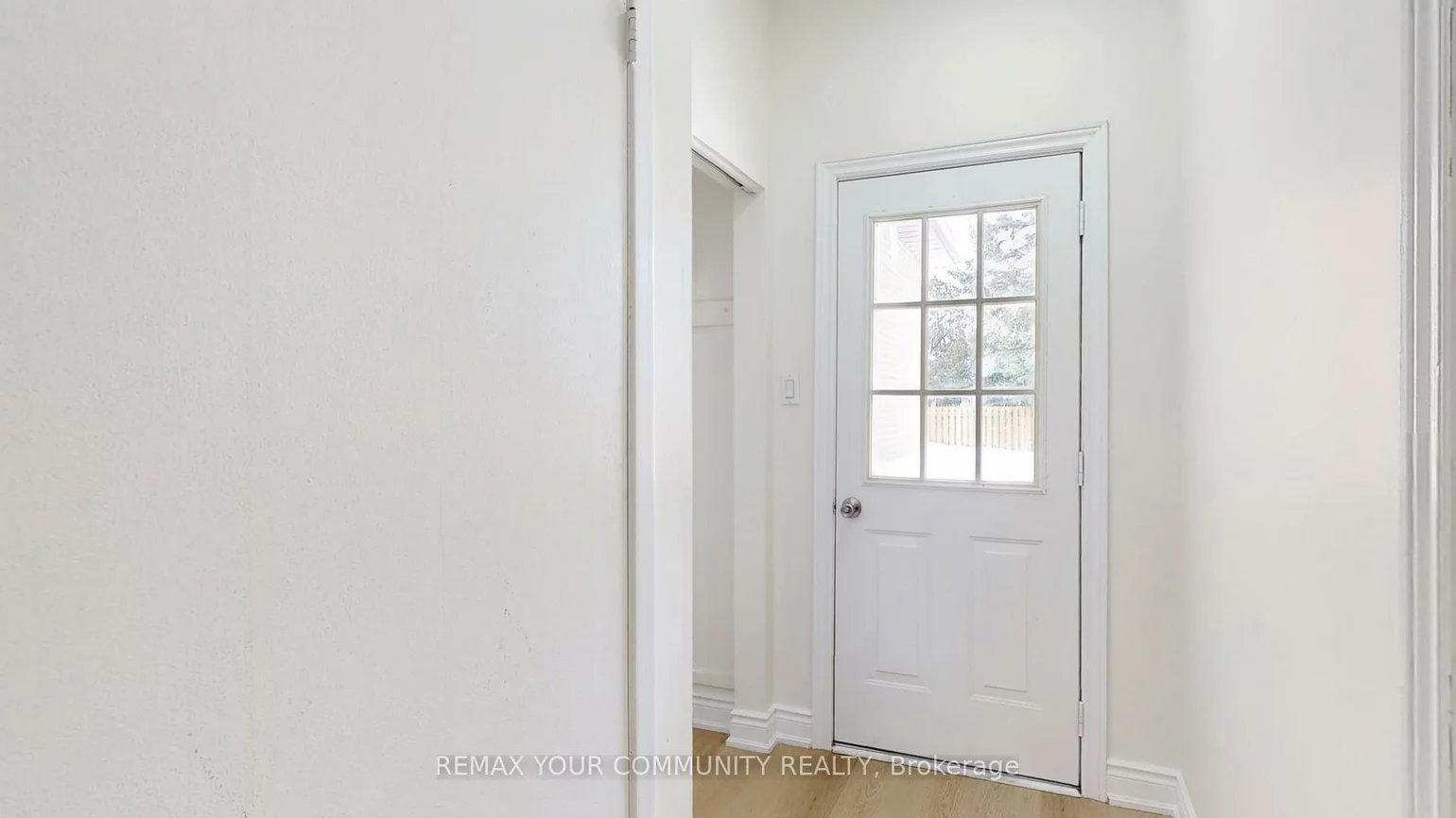 14, Lonsdale, Grove East, Barrie