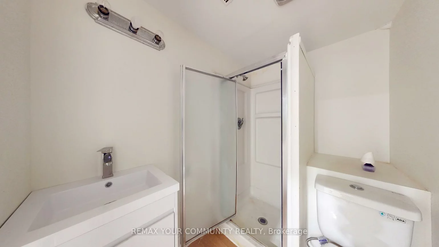 14, Lonsdale, Grove East, Barrie