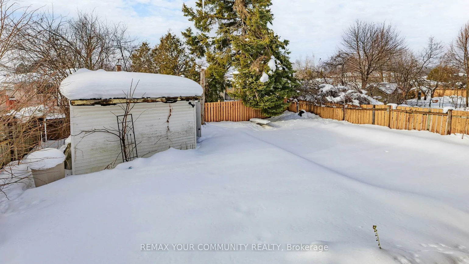 14, Lonsdale, Grove East, Barrie