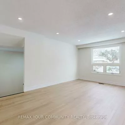 14, Lonsdale, Grove East, Barrie