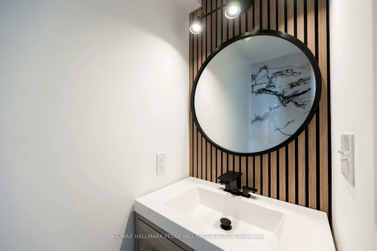 99, Fairlane, Painswick South, Barrie