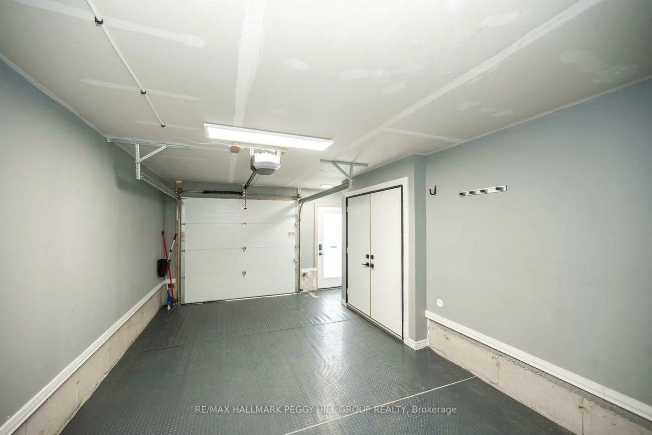 99, Fairlane, Painswick South, Barrie