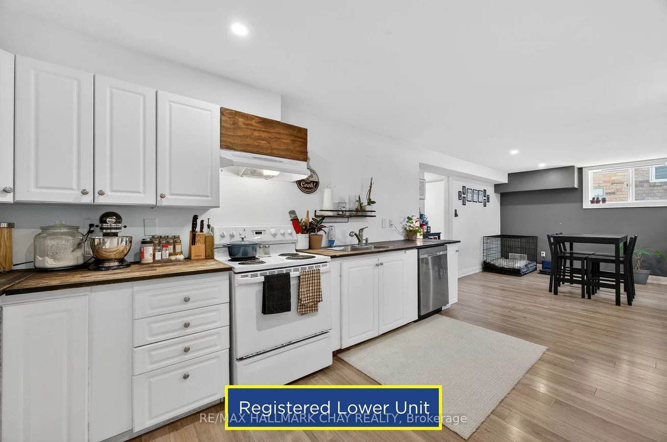 12, Webb, Painswick North, Barrie