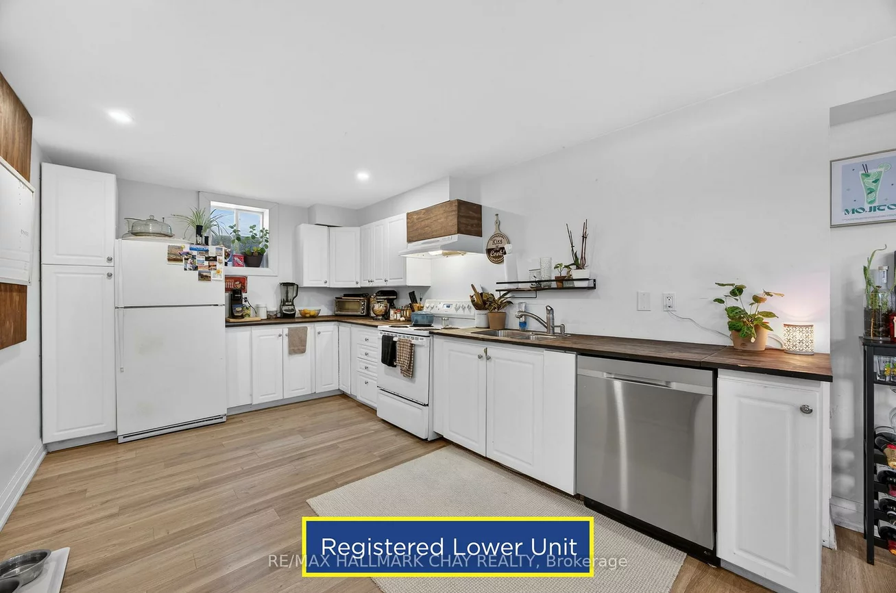 12, Webb, Painswick North, Barrie