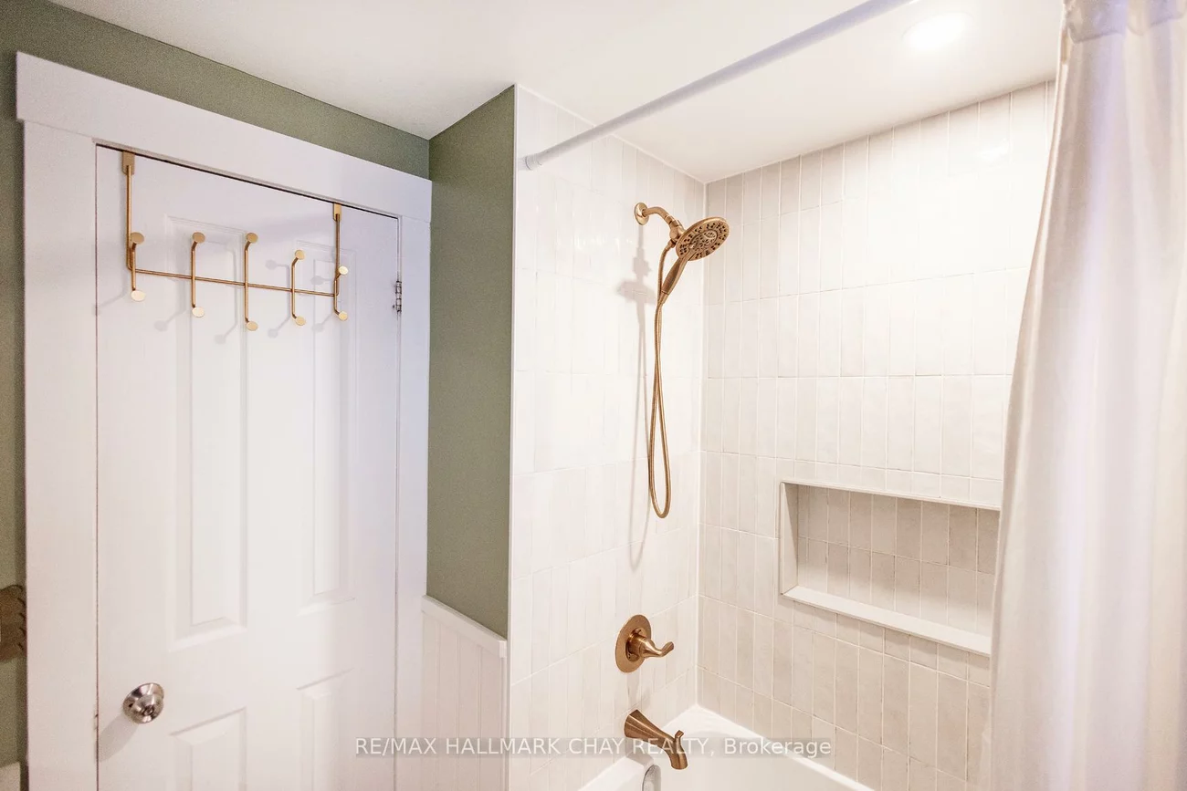 35, Geddes, Northwest, Barrie