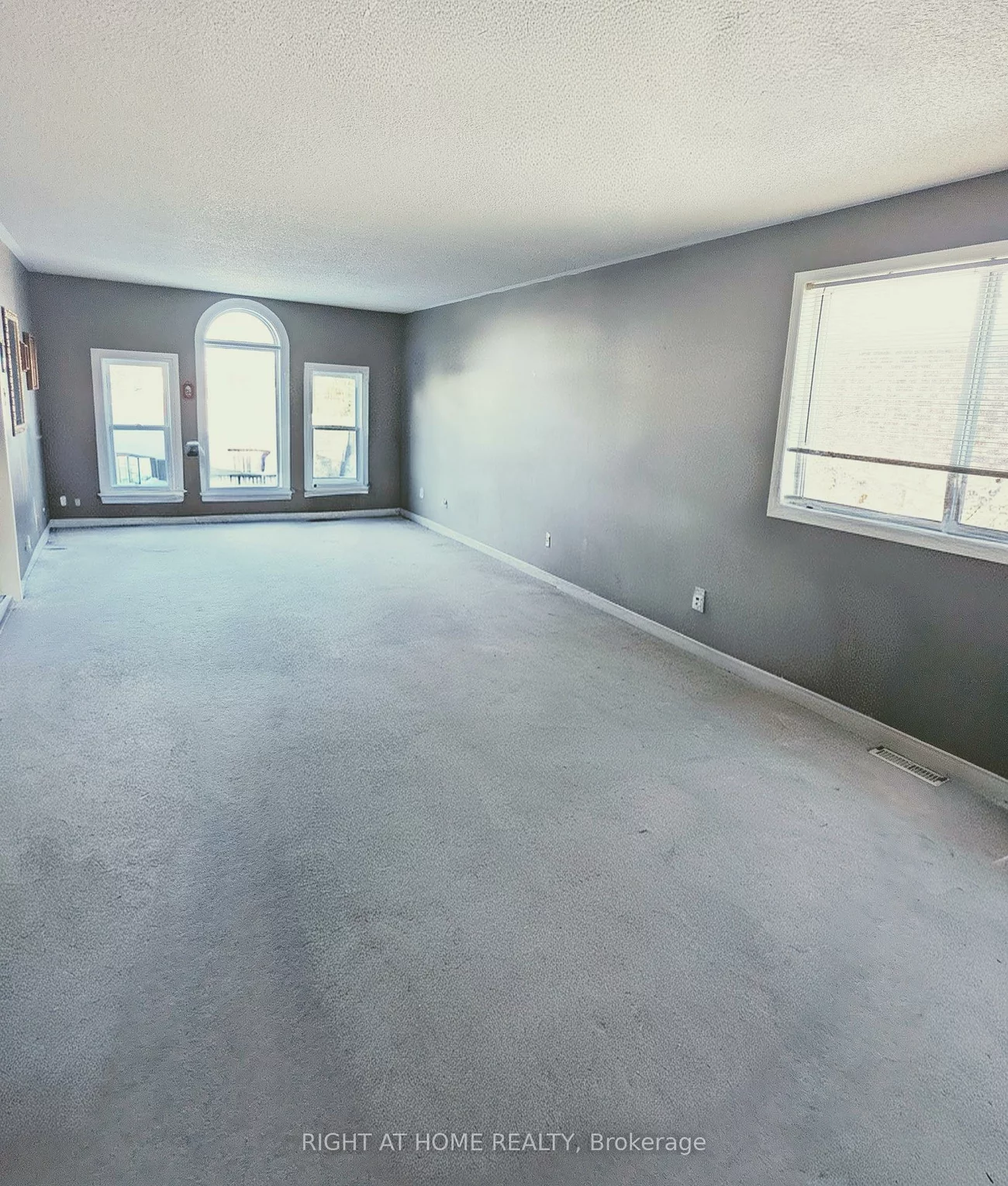 63, Benson, Sandy Hollow, Barrie