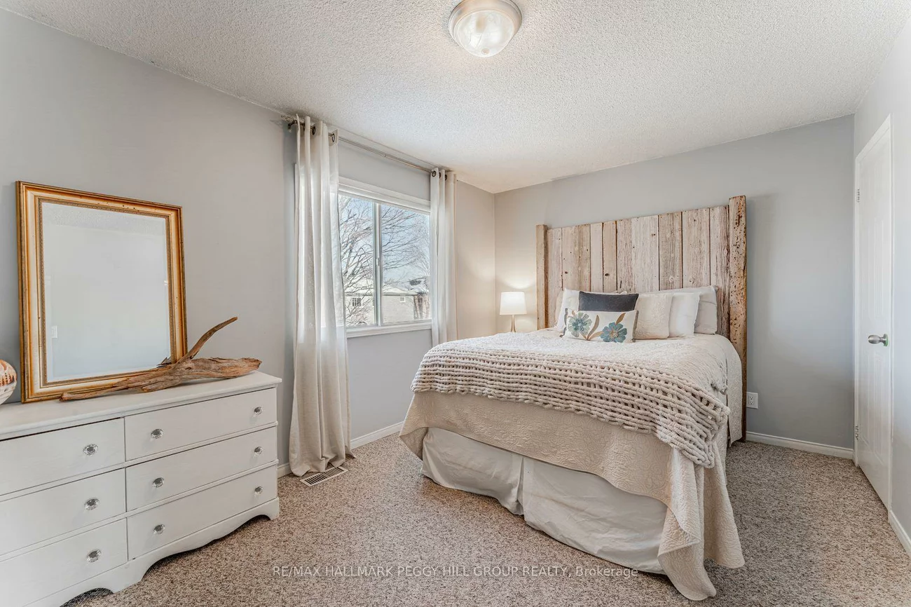 71, Radenhurst, Grove East, Barrie