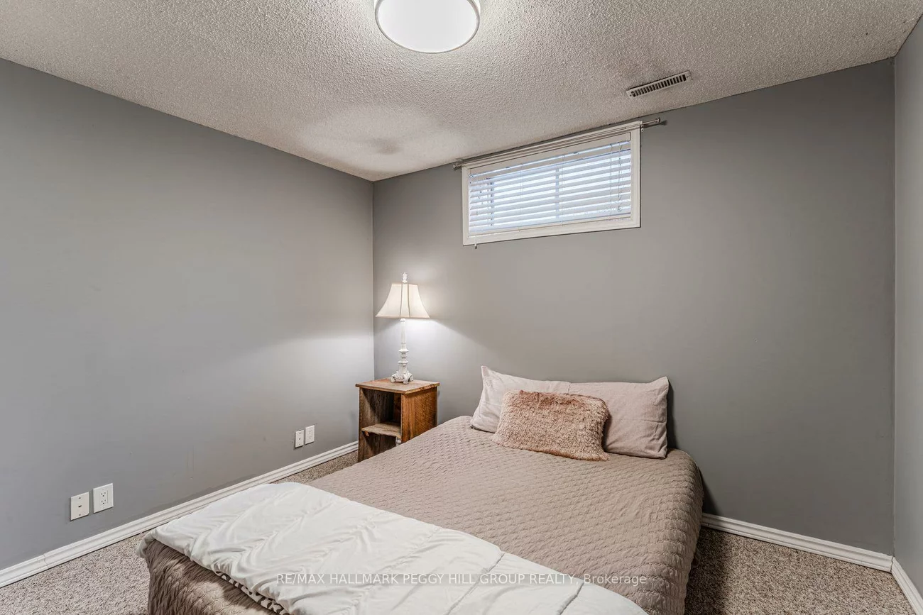 71, Radenhurst, Grove East, Barrie