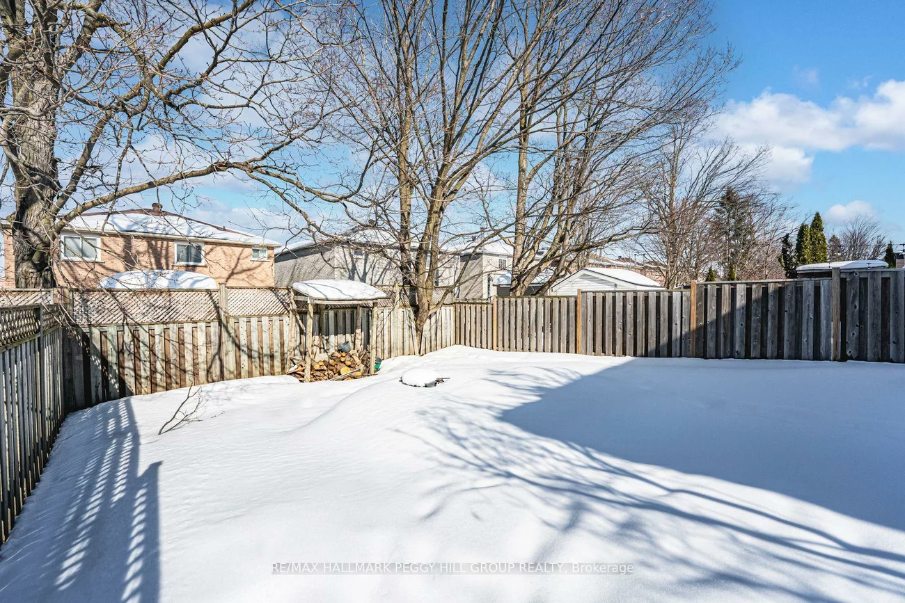 71, Radenhurst, Grove East, Barrie