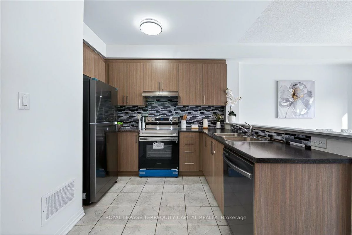 11, Bedford Estates, Bayshore, Barrie