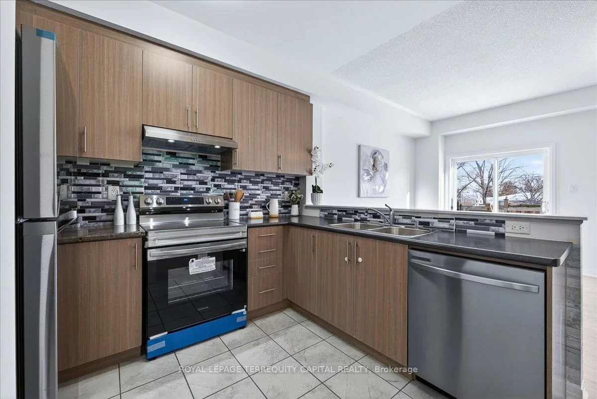 11, Bedford Estates, Bayshore, Barrie