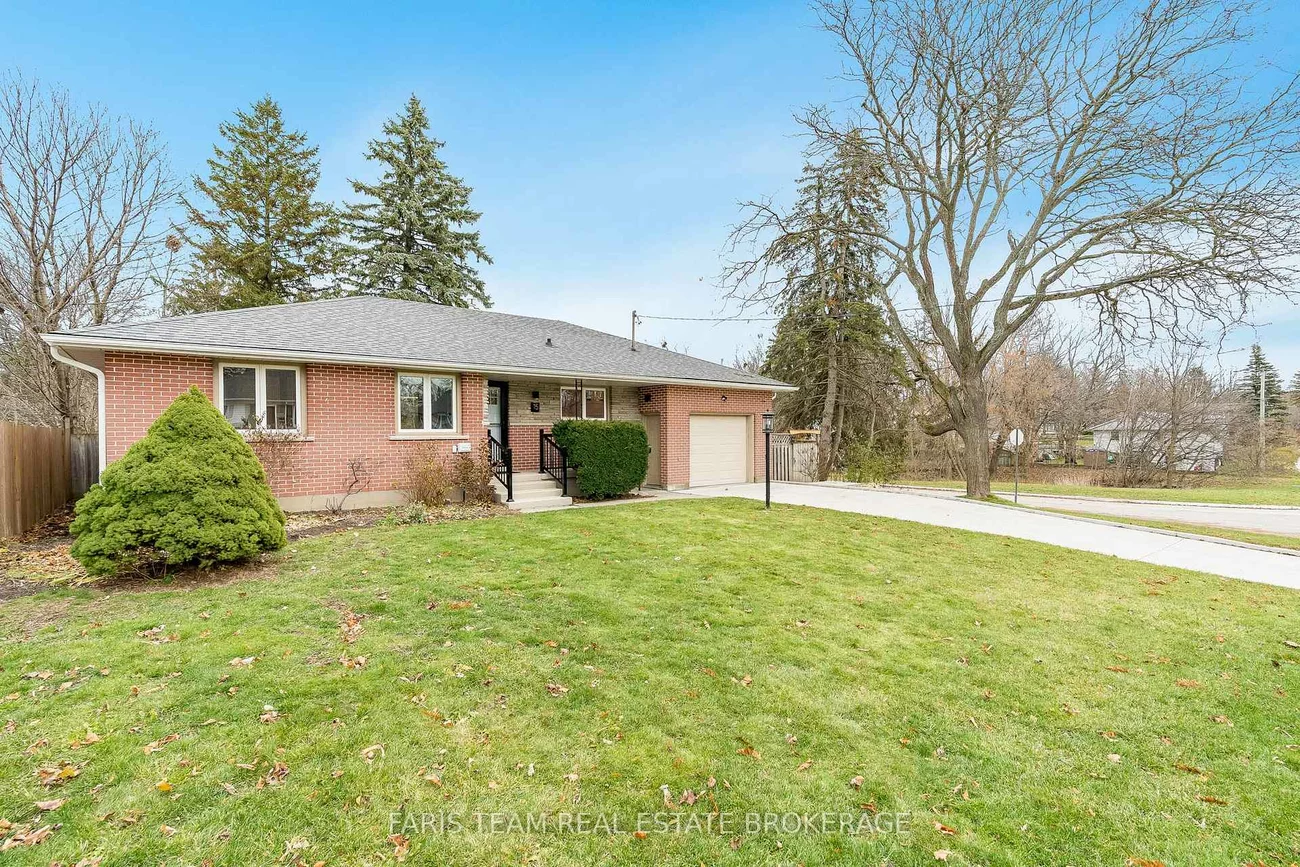 15, Davidson, Wellington, Barrie