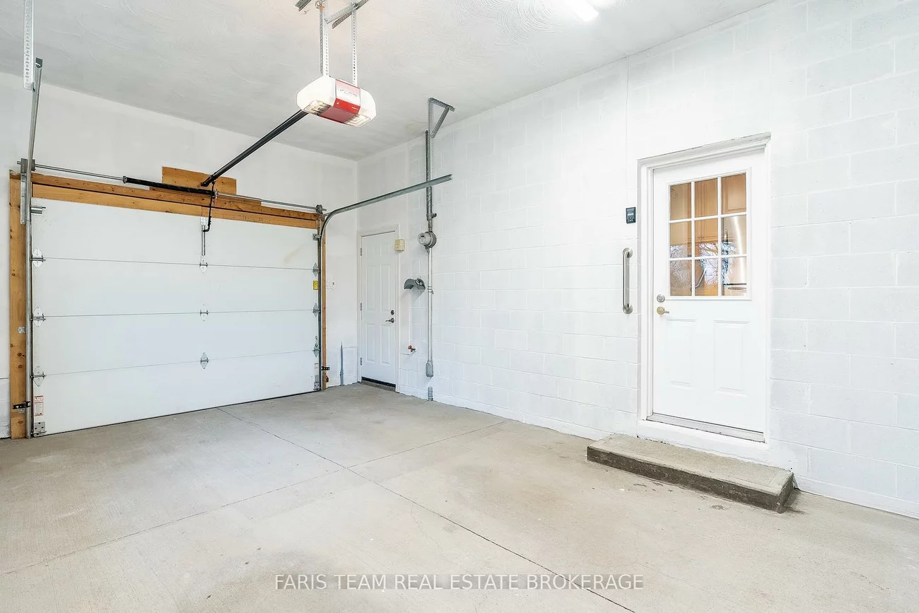 15, Davidson, Wellington, Barrie