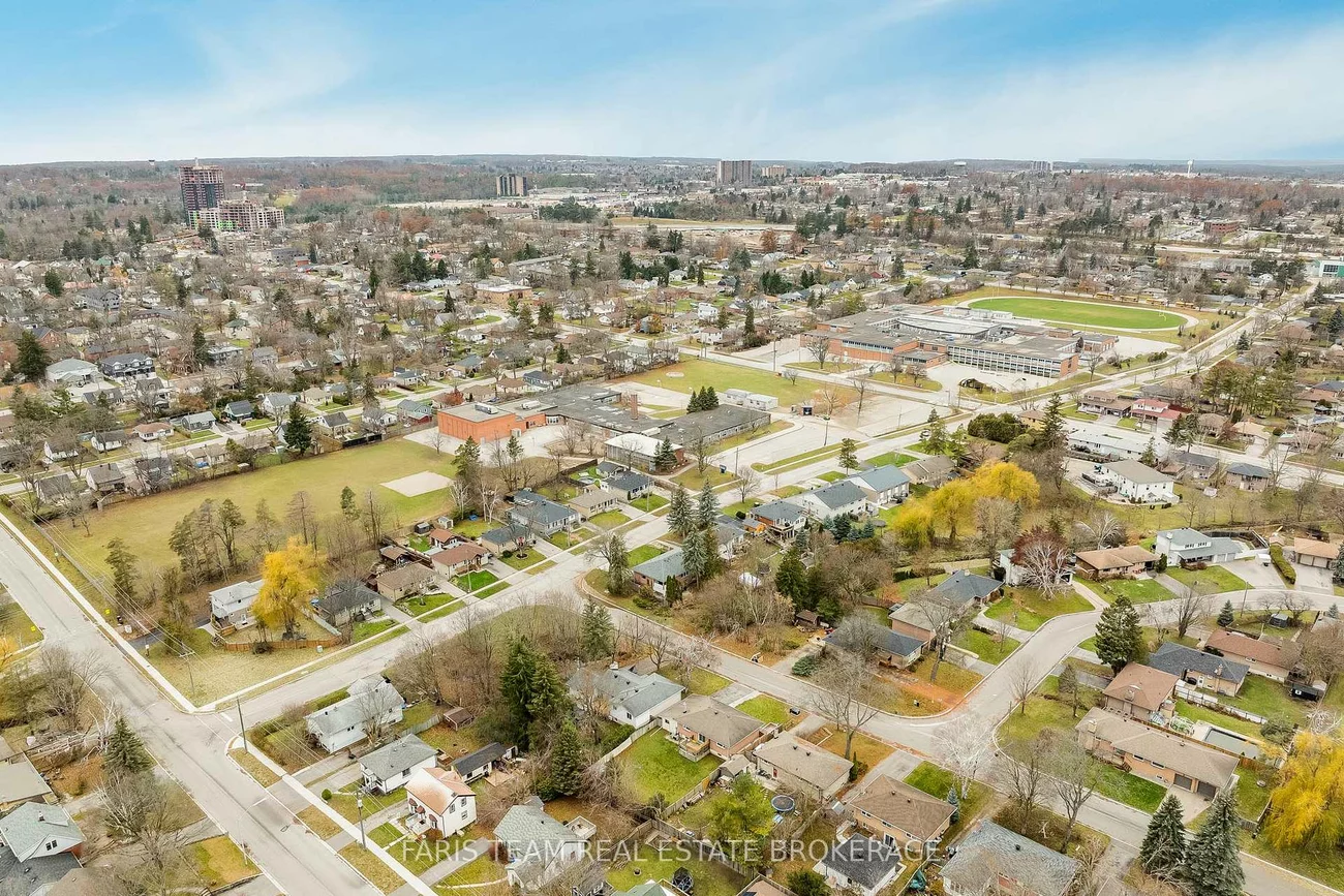 15, Davidson, Wellington, Barrie