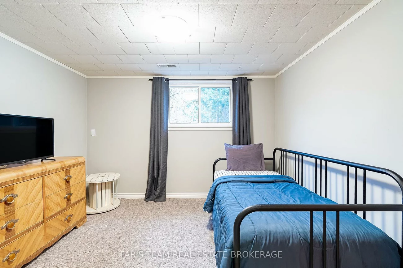 15, Davidson, Wellington, Barrie