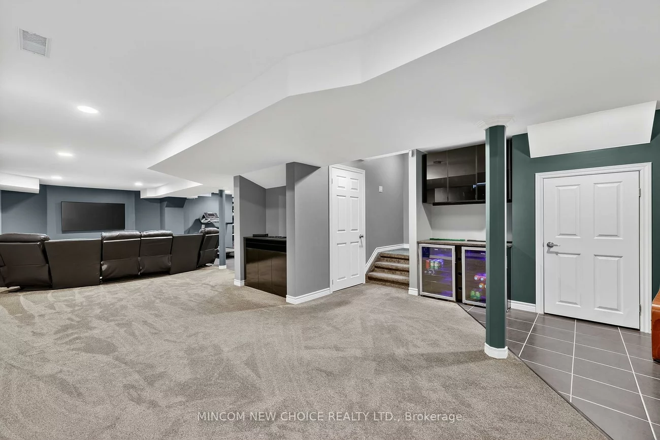 37, Westminster, Innis-Shore, Barrie