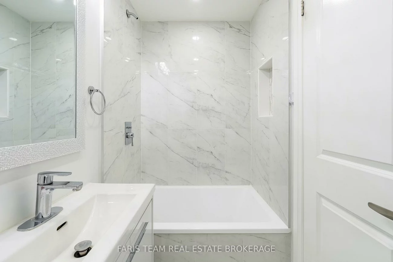 66, Peacock, Allandale Heights, Barrie