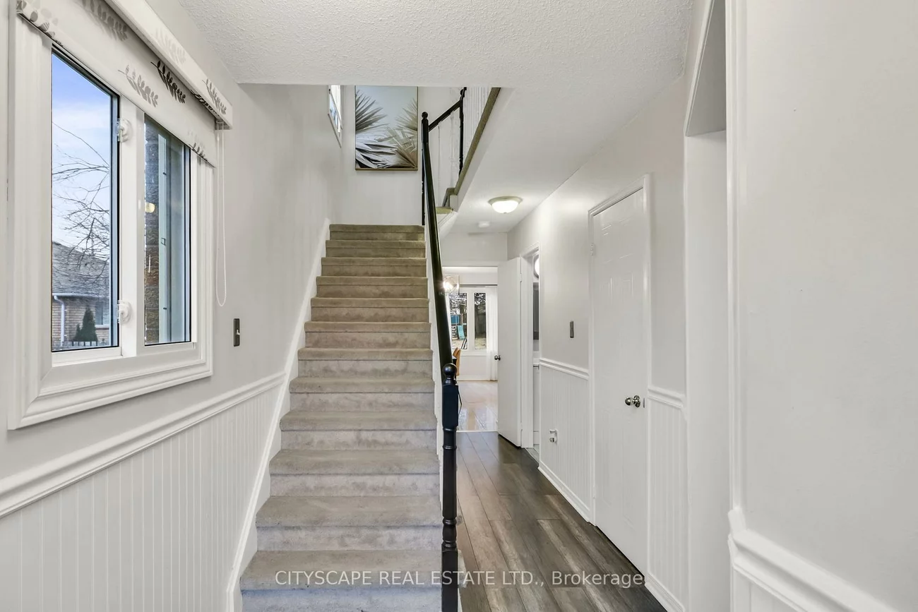 79, Weatherup, West Bayfield, Barrie