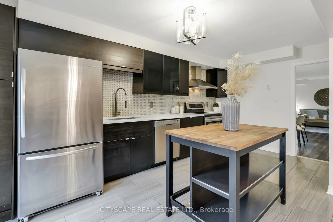 79, Weatherup, West Bayfield, Barrie