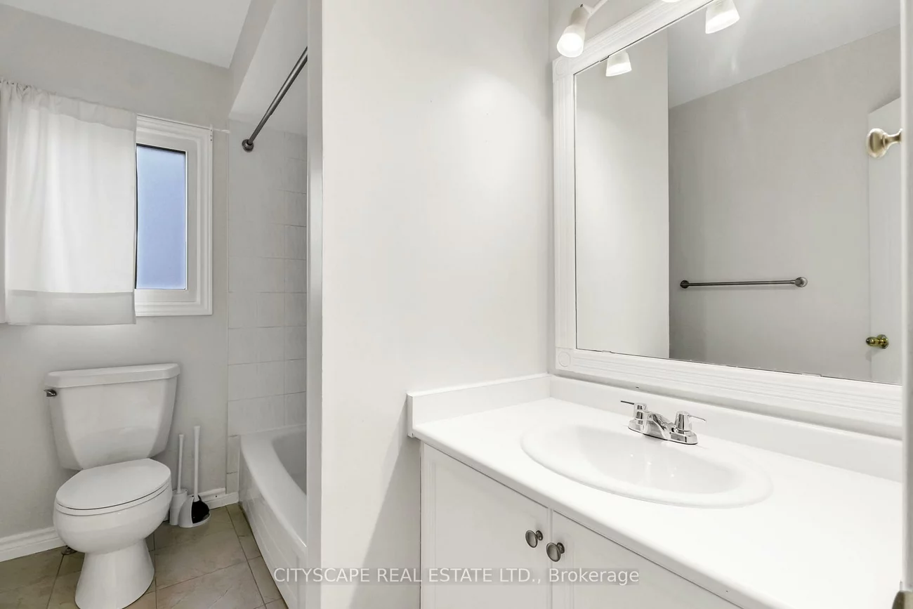 79, Weatherup, West Bayfield, Barrie