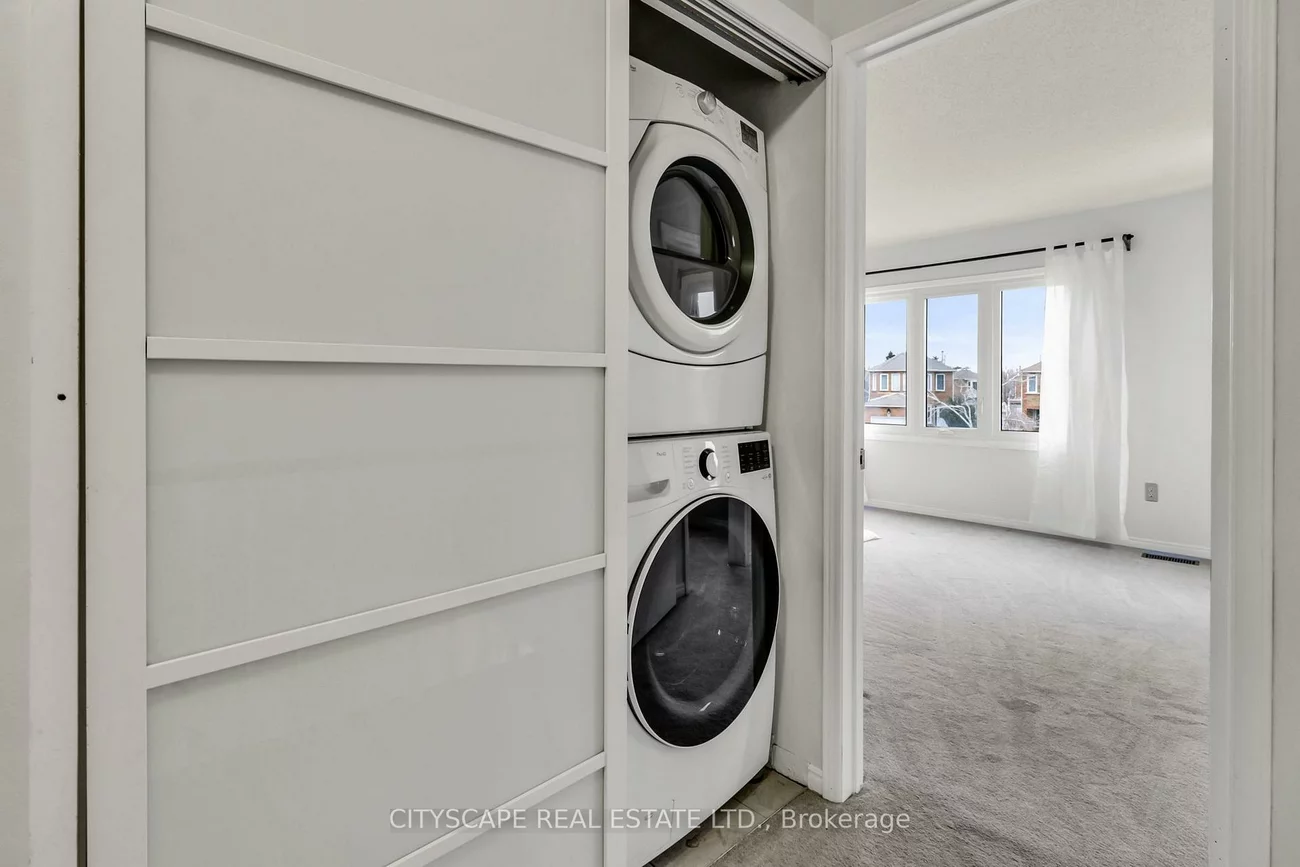 79, Weatherup, West Bayfield, Barrie