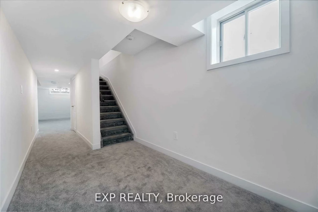 11, Evergreen, Painswick South, Barrie