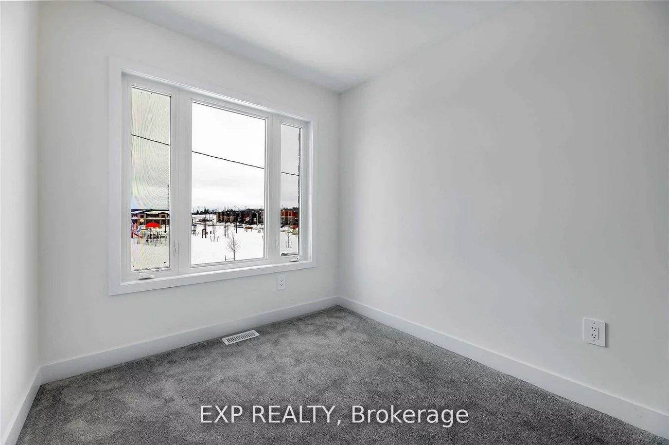 11, Evergreen, Painswick South, Barrie