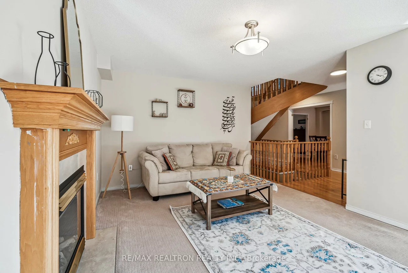 50, Holly Meadow, Holly, Barrie