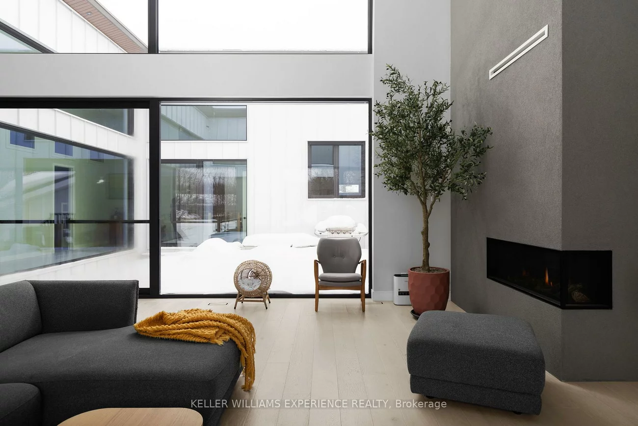 236, Cox Mill, Painswick North, Barrie