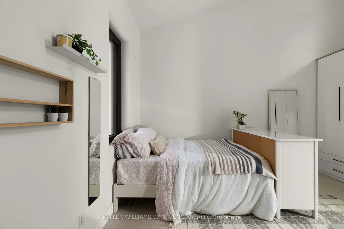 236, Cox Mill, Painswick North, Barrie