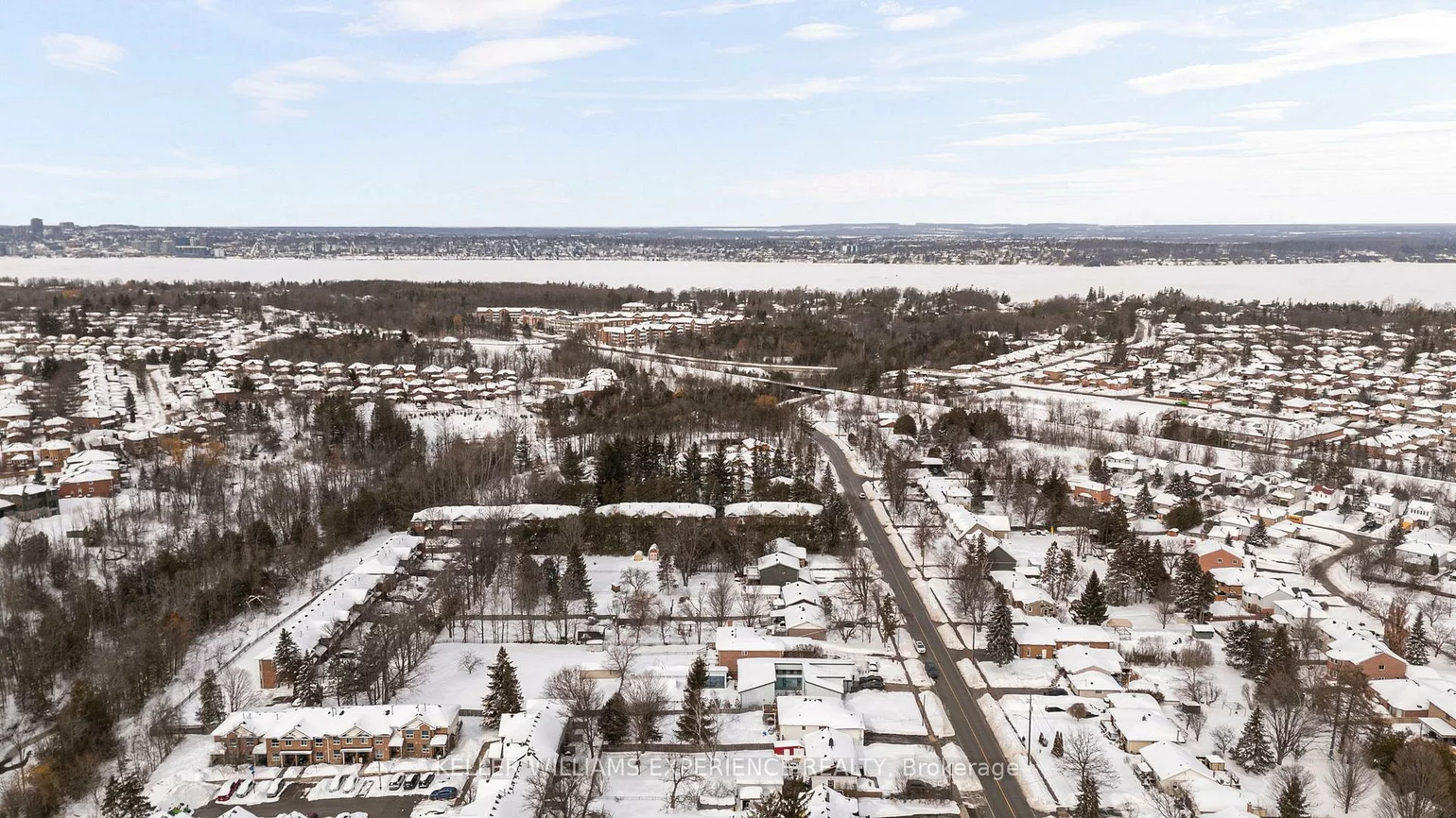 236, Cox Mill, Painswick North, Barrie