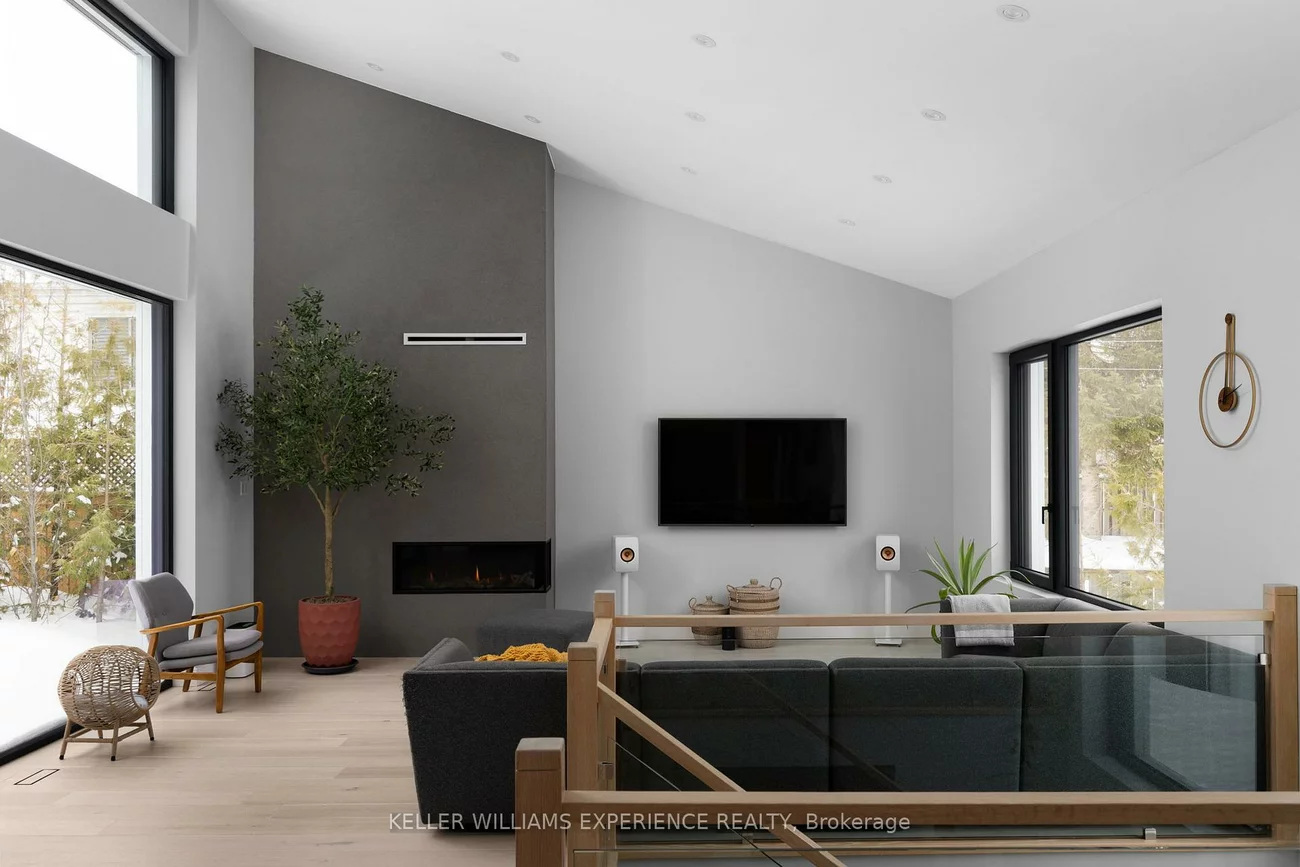 236, Cox Mill, Painswick North, Barrie