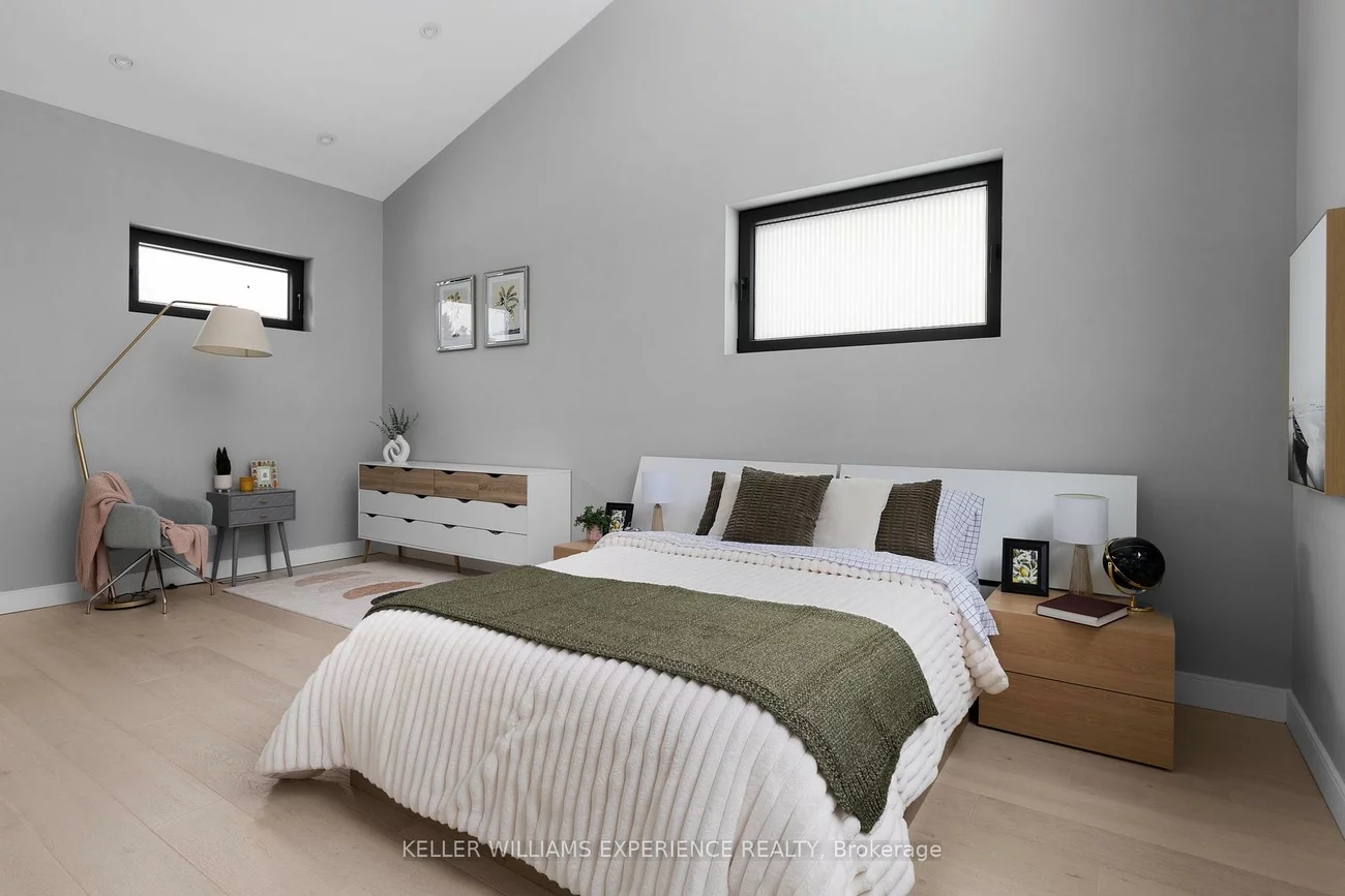 236, Cox Mill, Painswick North, Barrie