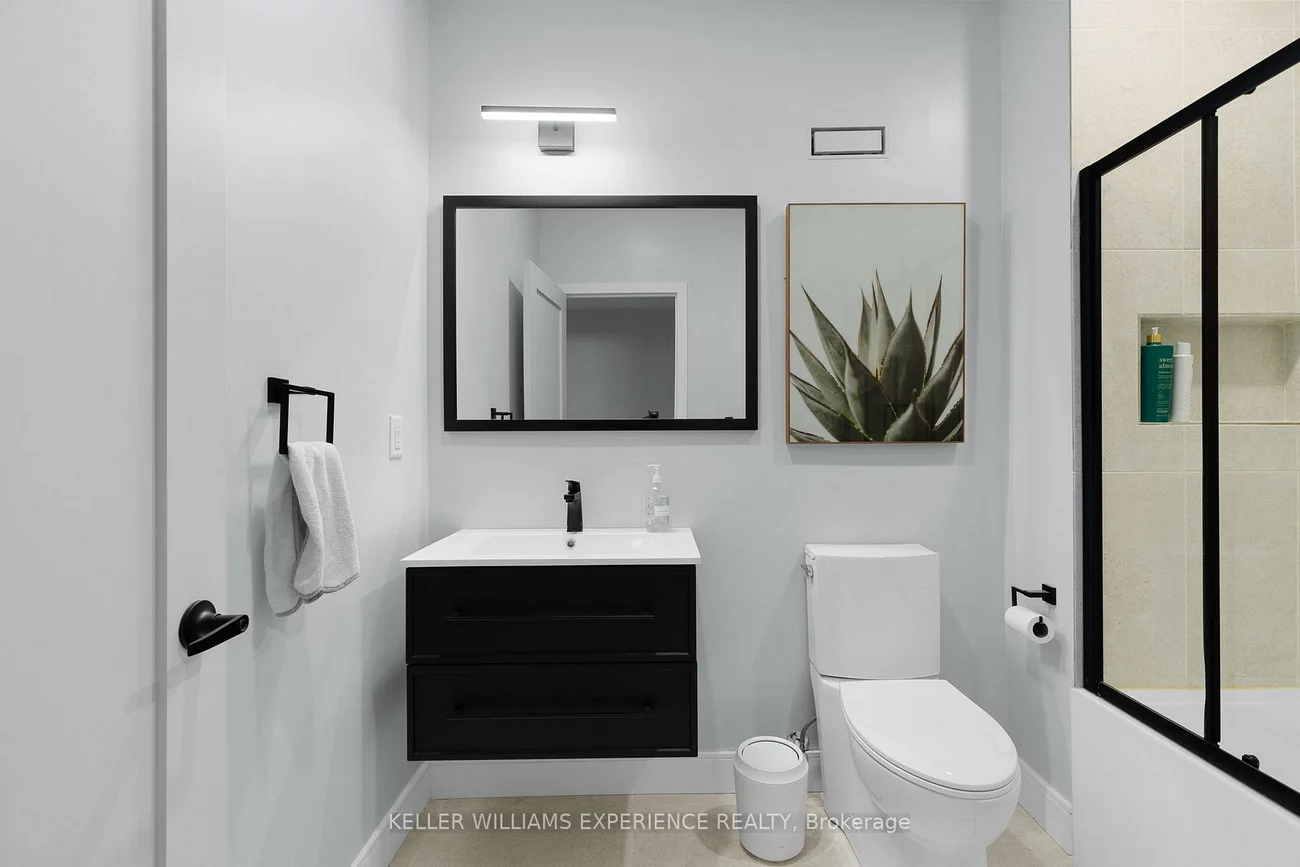 236, Cox Mill, Painswick North, Barrie