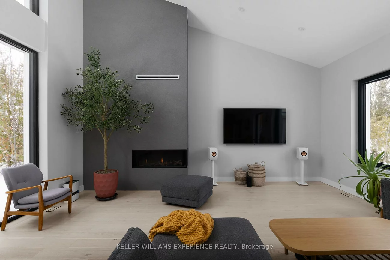 236, Cox Mill, Painswick North, Barrie