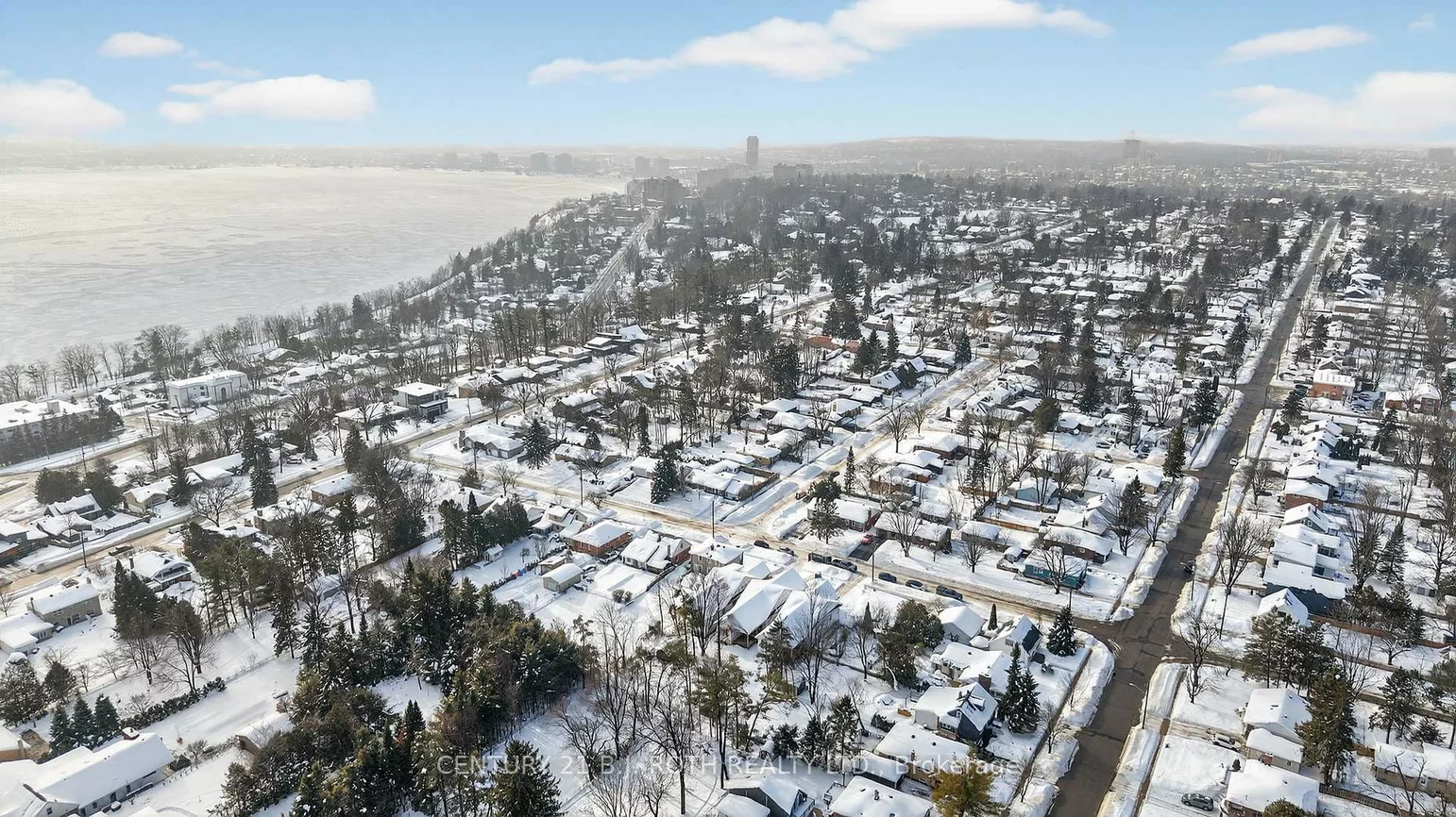 75, Vancouver, Codrington, Barrie