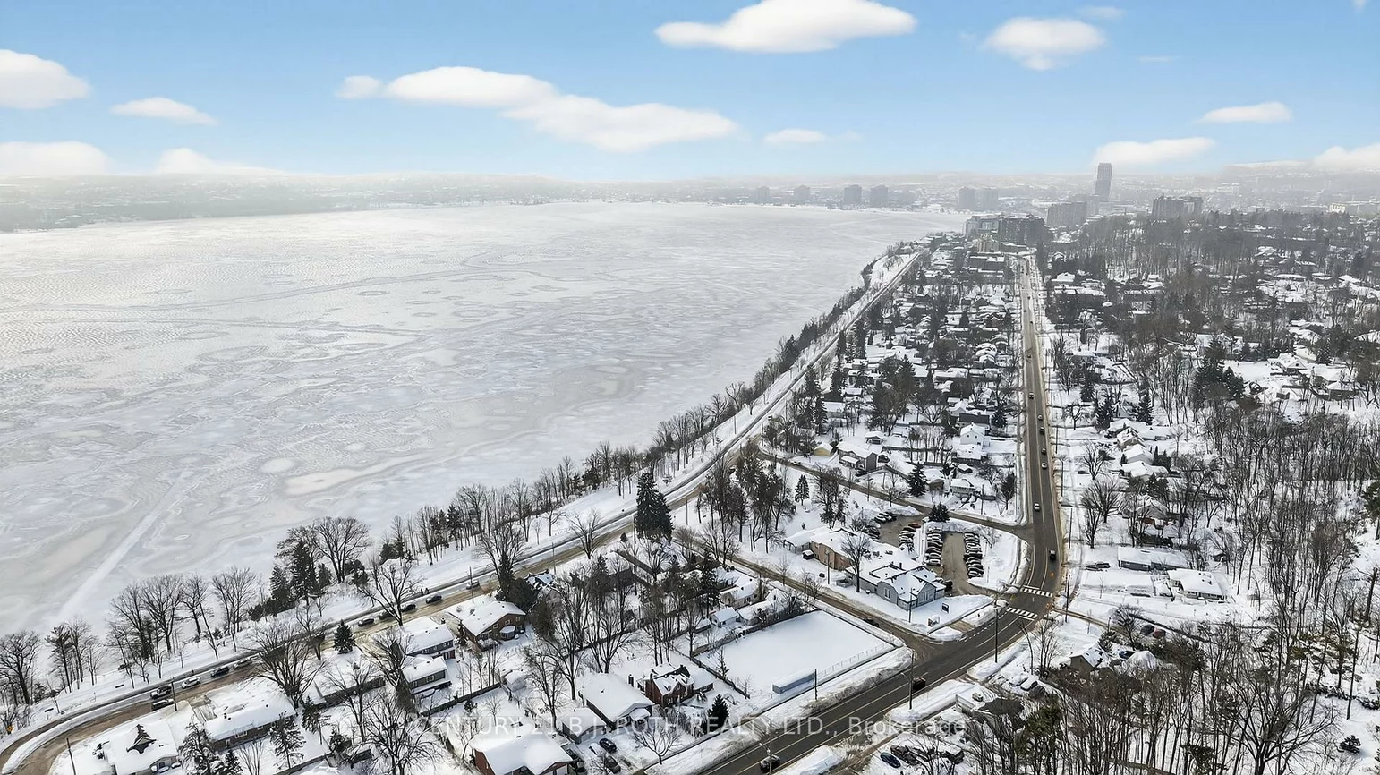 75, Vancouver, Codrington, Barrie