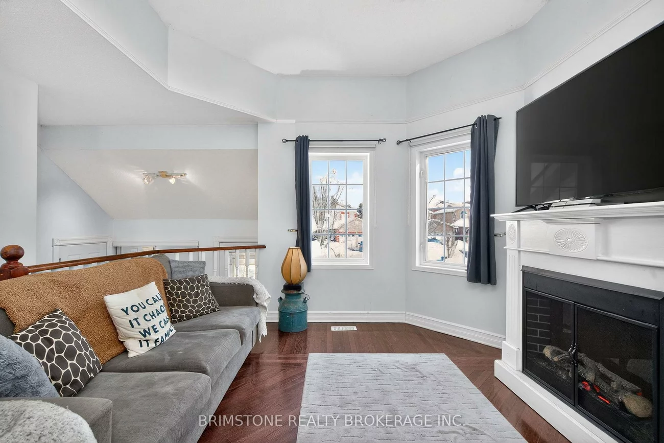 22, Dykstra, Holly, Barrie