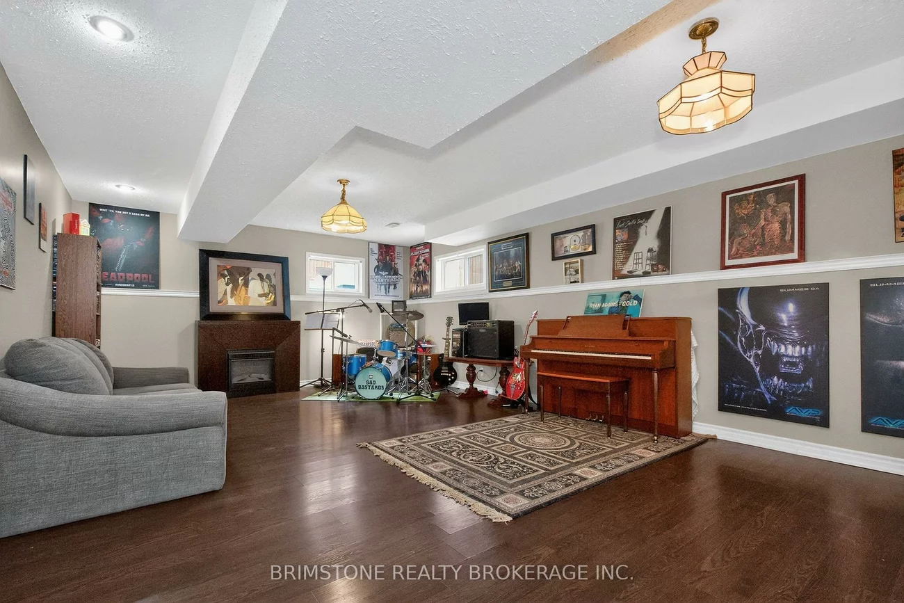 22, Dykstra, Holly, Barrie