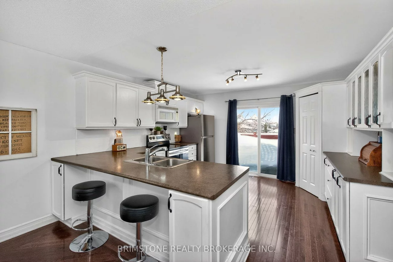 22, Dykstra, Holly, Barrie