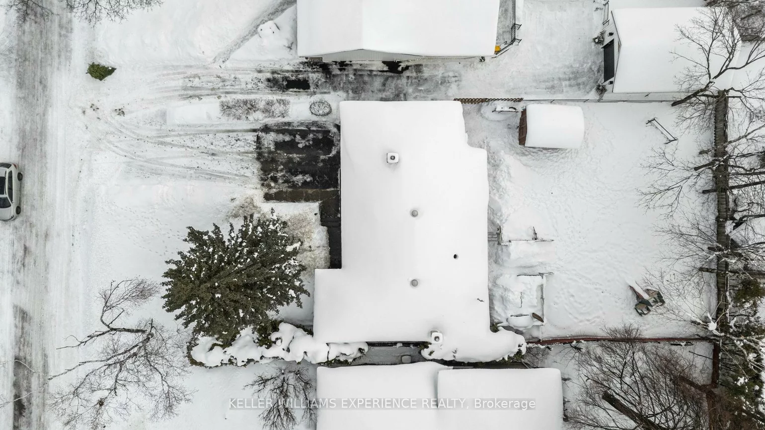 27, Ottaway, Wellington, Barrie