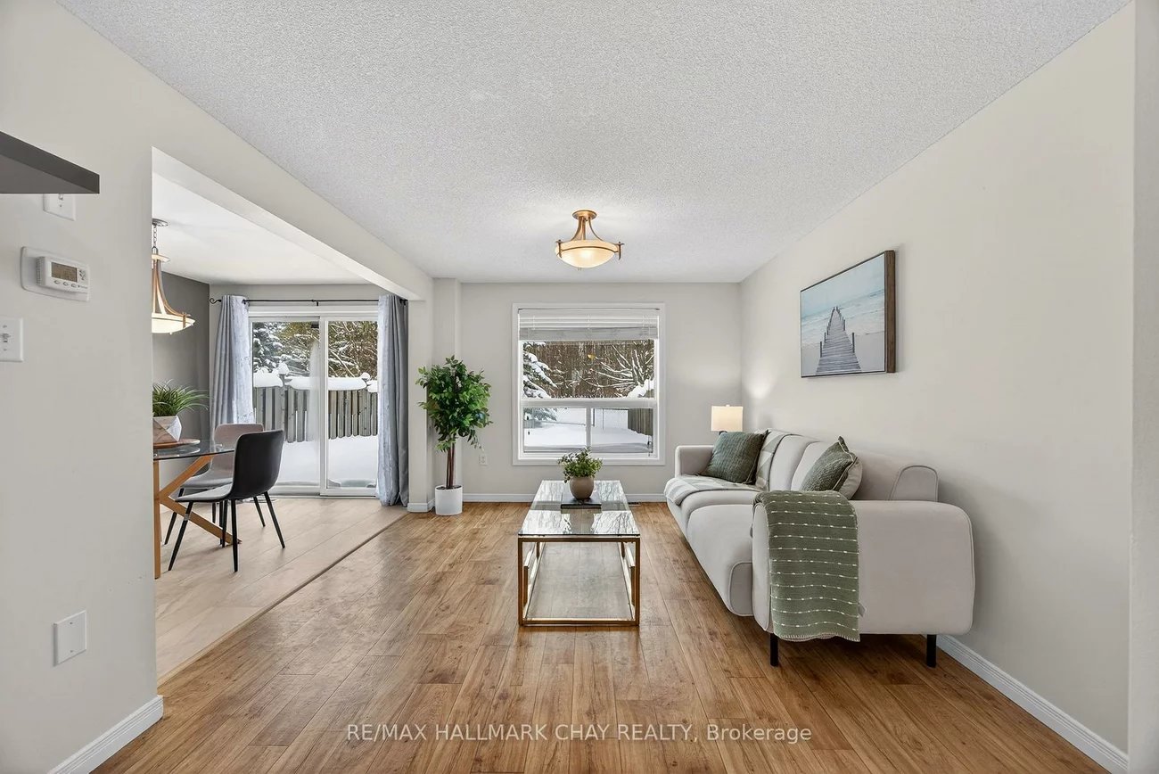 36, Goodwin, Painswick South, Barrie