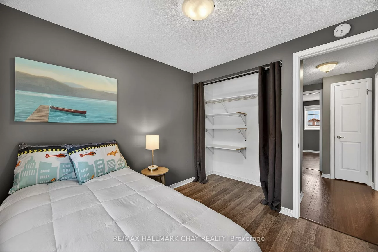 36, Goodwin, Painswick South, Barrie