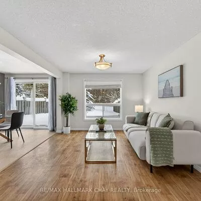 36, Goodwin, Painswick South, Barrie