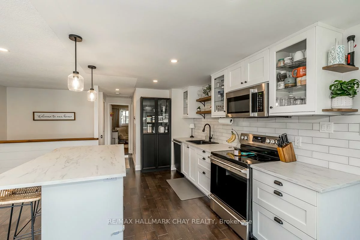 29, Shaw, Letitia Heights, Barrie