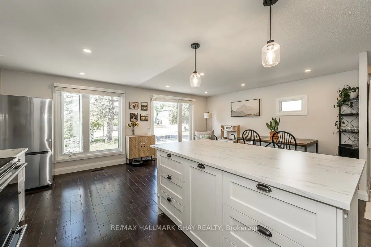 29, Shaw, Letitia Heights, Barrie