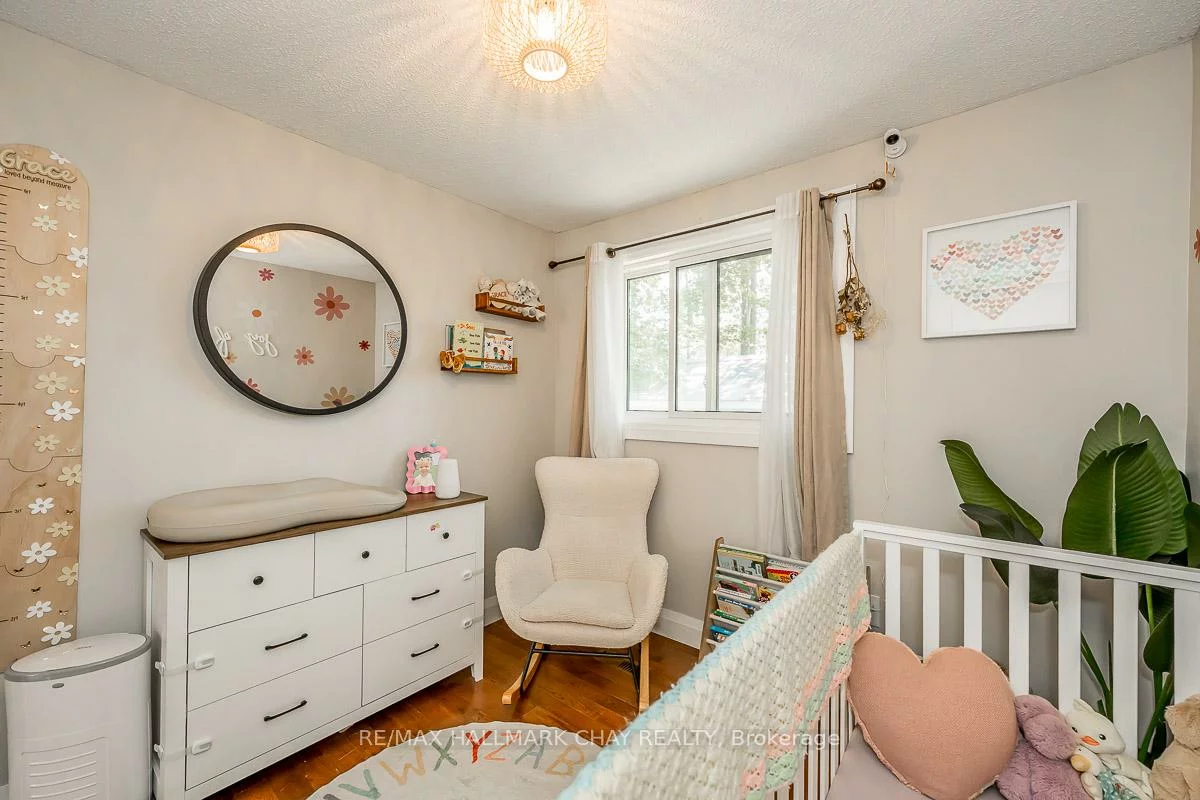 29, Shaw, Letitia Heights, Barrie